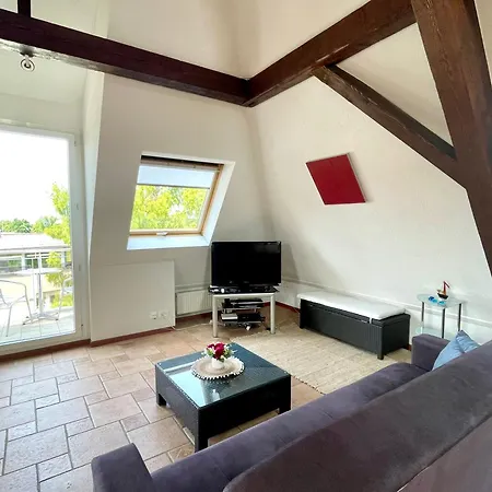 Апартаменты Beautiful Floor With View Лозанна